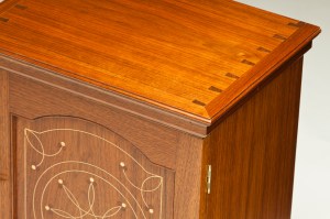 Pennsylvania Spice Chesst - detail